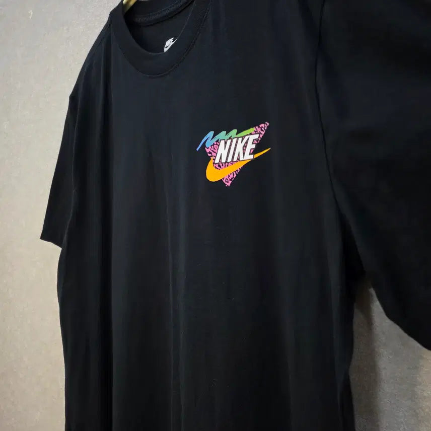 [BUNJANG] Nike Pug Graphic T-Shirt / 나이키 퍼그 그래픽 반팔티 NIKE