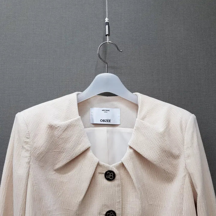 [BUNJANG] Objet 2022 Big Collar Cropped Jacket / 오브제 2022 빅카라 크롭 자켓 82-94-160사이즈