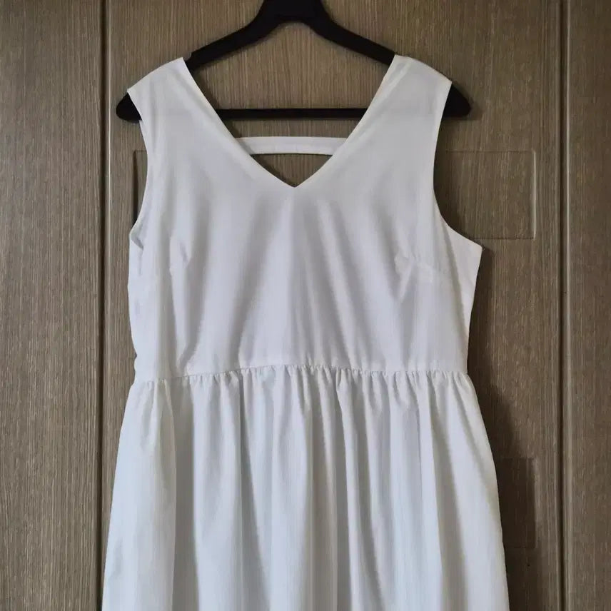 [BUNJANG] White Sleeveless Maxi Dress / 화이트 민소매 롱 원피스66
