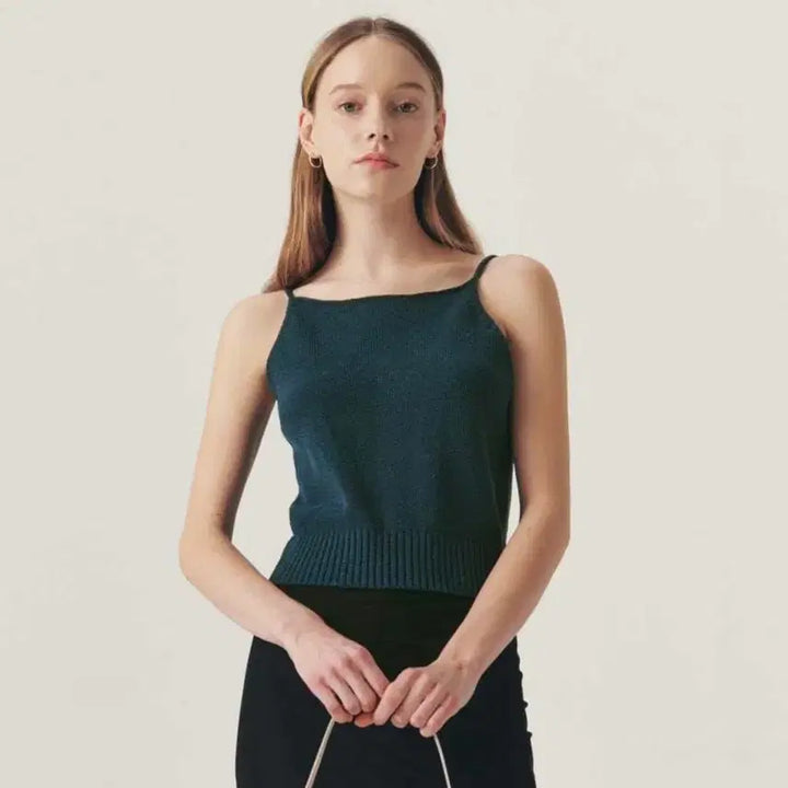 [BUNJANG] UMER Lesse Buckle Sleeveless Top / 유메르(UMER) 레스 부클 슬리브리스 55-66