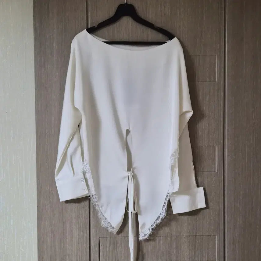 [BUNJANG] White Lace Two-Piece Set (M) - New / 화이트 레이스 투피스 세트 M  새상품