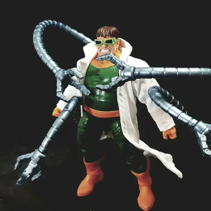 [BUNJANG] Marvel Legends Spider-Man Villain Doctor Octopus Custom Gown Figure (Comics Version) / 할인,마블레전드,스파이더맨,빌런,닥터옥토퍼스,커스텀가운,코믹,개봉,정품