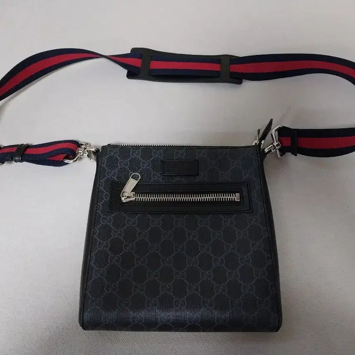 [BUNJANG] Gucci GG Supreme Canvas Messenger Bag Small / 구찌 GG수프림 캔버스 메신저백(10회이내사용)