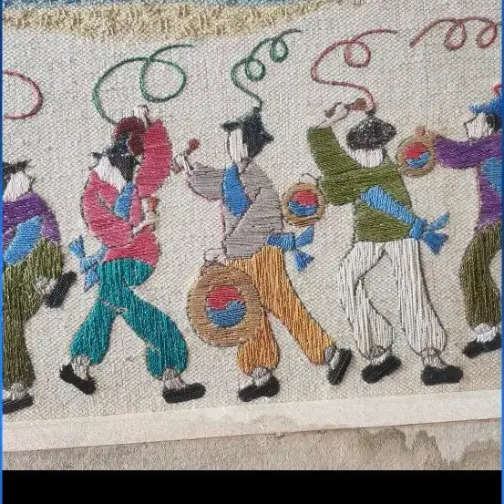 [BUNJANG] Embroidered Artwork Frame / 70    30 센치 자수 수예품 액자 진품