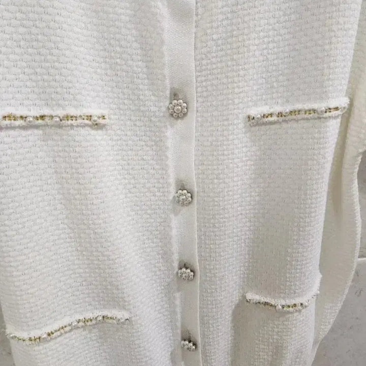 [BUNJANG] Beaded Knit Sweater - Free Size / 비즈 보석 니트