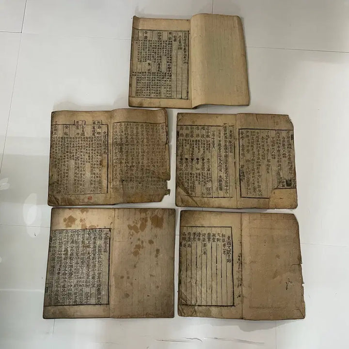 [BUNJANG] Joseon Dynasty Woodblock Print (Dongguk Munheonrok) 5 Volumes Bundle Set / 고서 / 조선시대 목판본 (동국문헌록) 5책 일괄 팝니다.