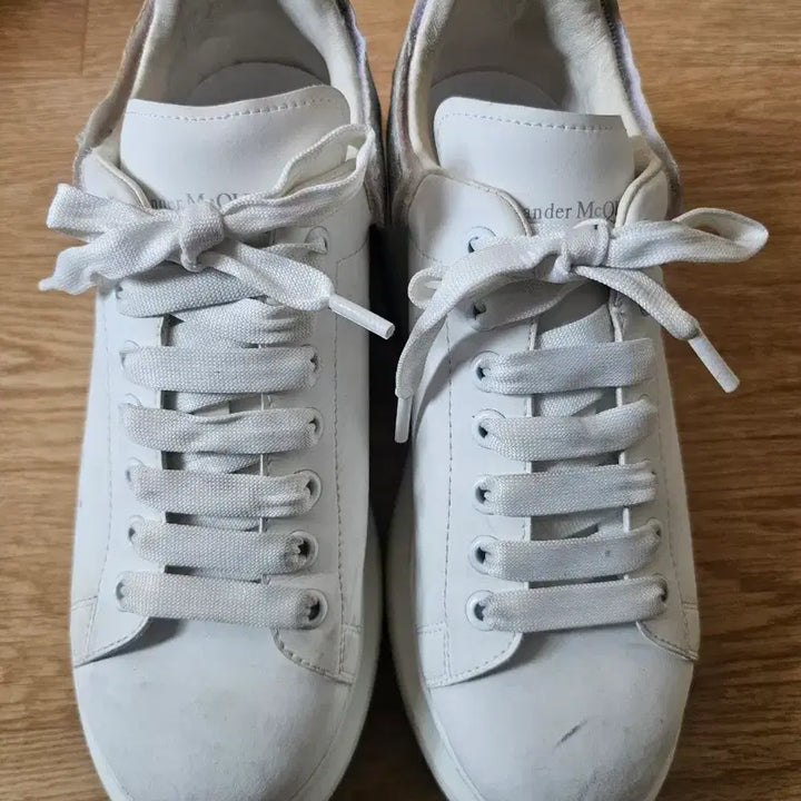 [BUNJANG] Alexander McQueen Oversized Sneaker White Size 42 (270mm) / 알렉산더 맥퀸 오버솔 스니커즈42(270mm)