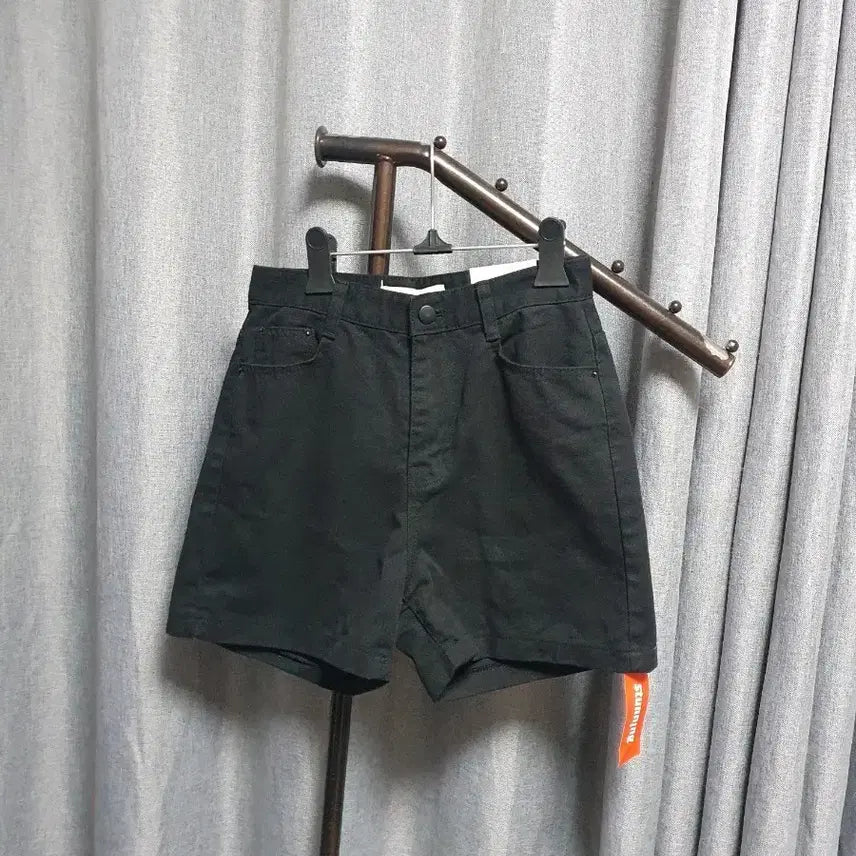 [BUNJANG] M Black Shorts / M 블랙 반바지 숏팬츠 (Stunning 택)