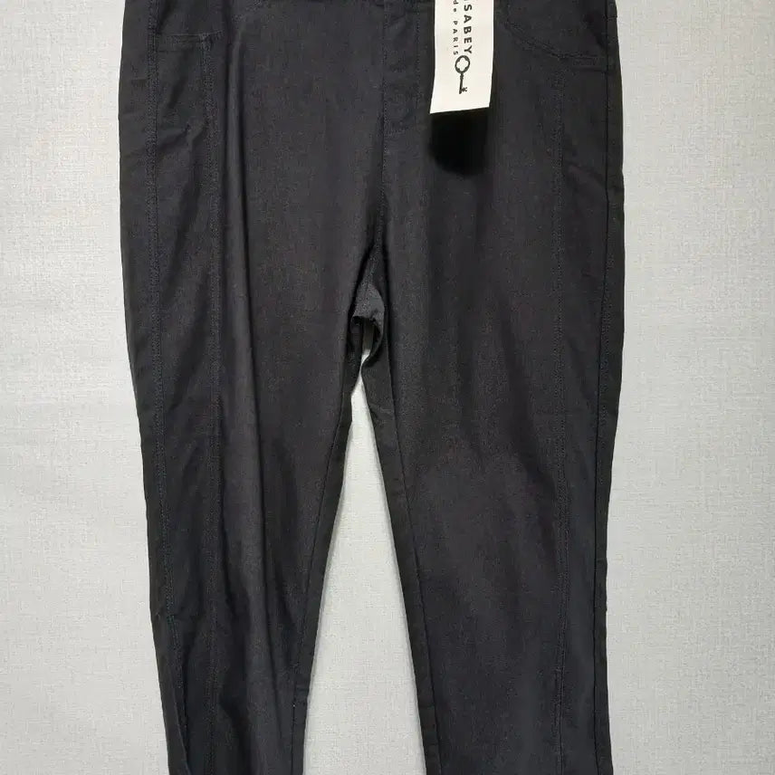 [BUNJANG] ISABEY 7-Part Cropped Cotton Pants / ISABEY 이사베이 블랙 7부 바지