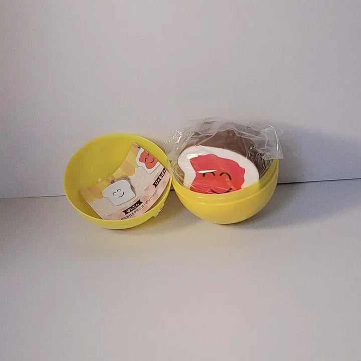 [BUNJANG] Oekaki Sang Squeeze Jam Bread Keychain (Sealed) / [미개봉] 오에카키상 스퀴즈 가챠 잼 식빵 키링