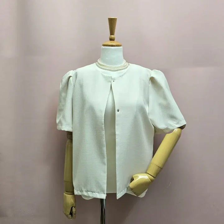 [BUNJANG] Round Neck Puff Sleeve Jacket / 라운드넥 단정 퍼프 자켓