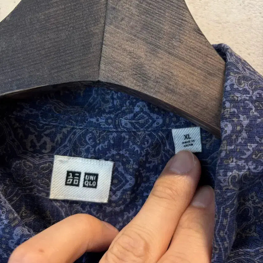 [BUNJANG] Uniqlo Patterned Short Sleeve Shirt / 유니클로 반팔셔츠 패턴