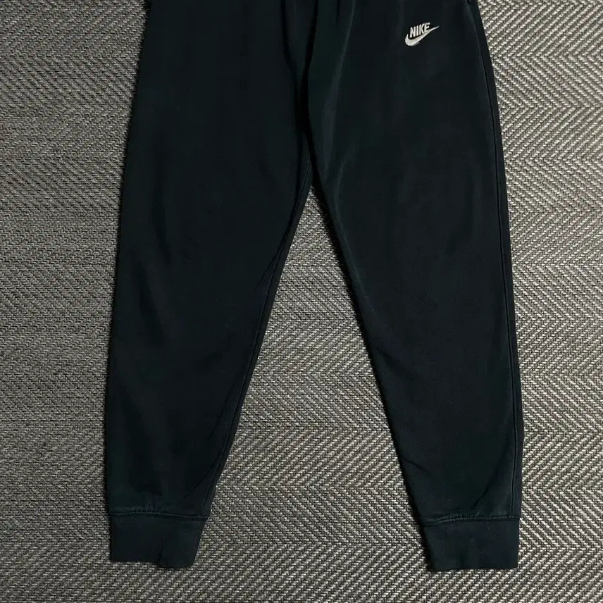 [BUNJANG] Nike Black Training Sweat Jogger Pants L / 나이키 블랙 트레이닝 스웻 조거 팬츠o 5582