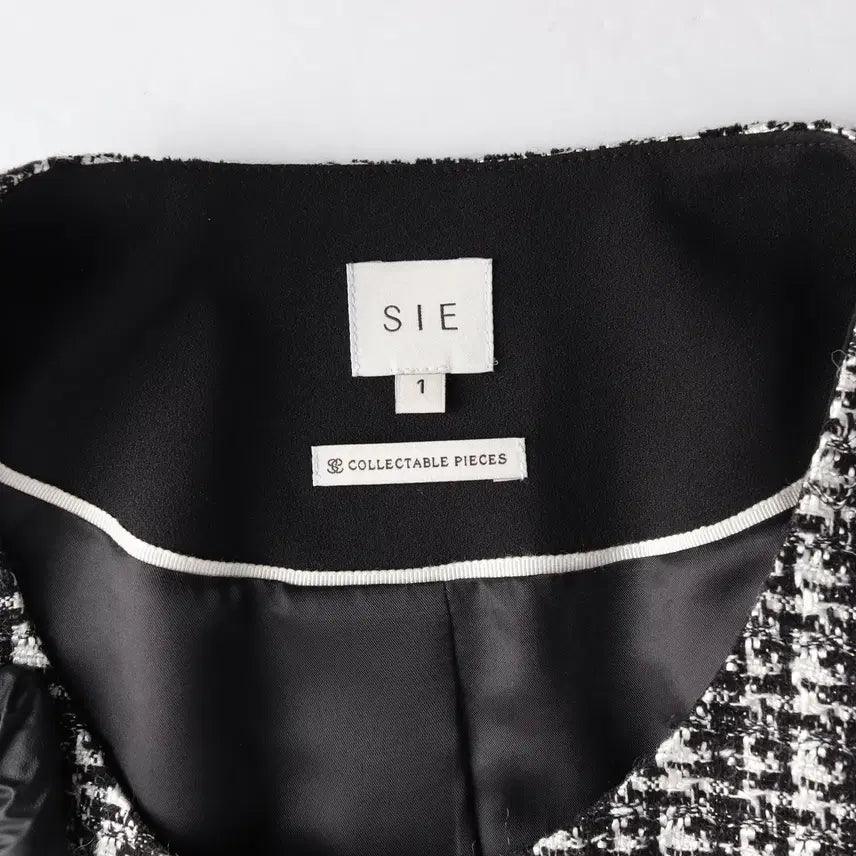 [BUNJANG] SIE 25SS Eve Round Tweed Jacket Black Mix / 시에 SIE 25SS 이브 라운드 트위드 재킷 블랙 믹스