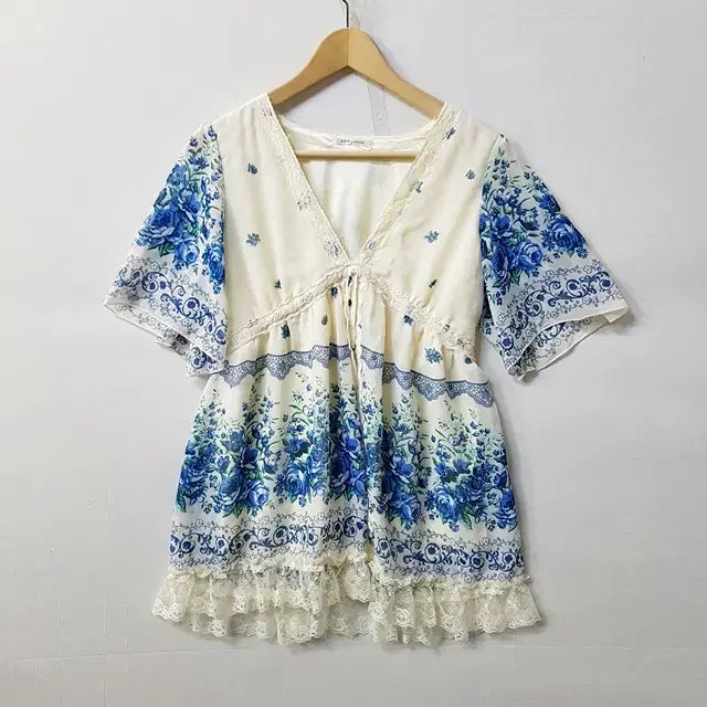 [BUNJANG] Axes Femme Blouse / axes femme 블라우스