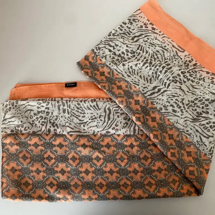 [BUNJANG] Estilo Pattern Scarf / 에스틸로(Estilo) 패턴 스카프