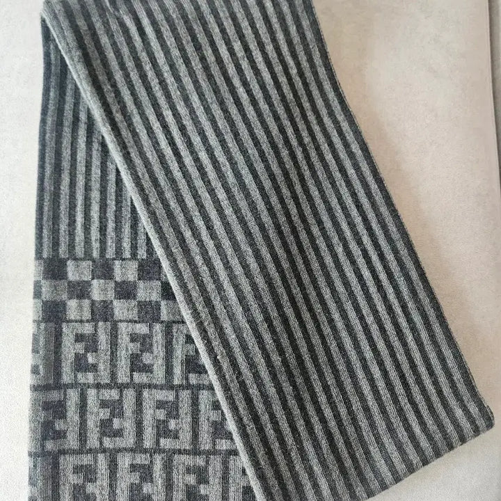[BUNJANG] Fendi FF Logo Muffler / 펜디 FF 로고 머플러/목도리