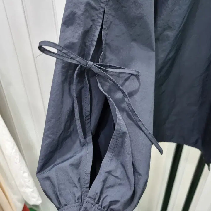 [BUNJANG] Ribbon Neck Shirring Blouse / 리본 넥 셔링 블라우스