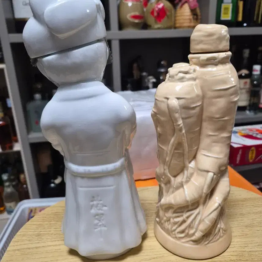 [BUNJANG] Vintage Jinro Ginseng Wine Bottle / 도자기 진로 인삼주병 장식용 술병 빈티지