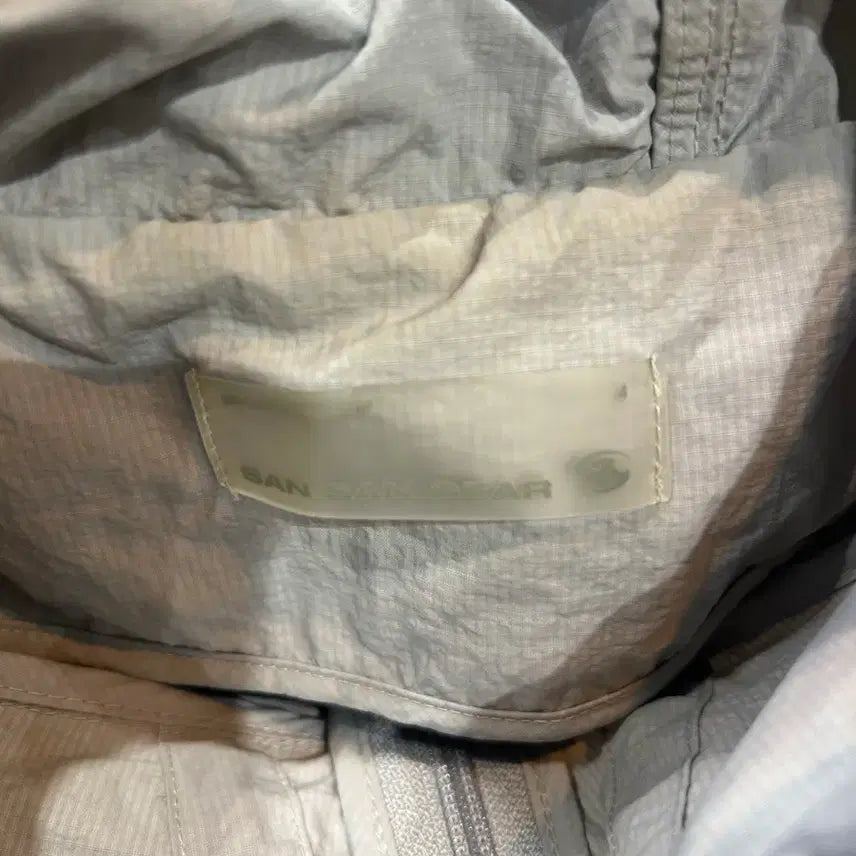 [BUNJANG] Sansan Gear Two-Way Windbreaker Jacket / 산산기어 투웨이 바람막이