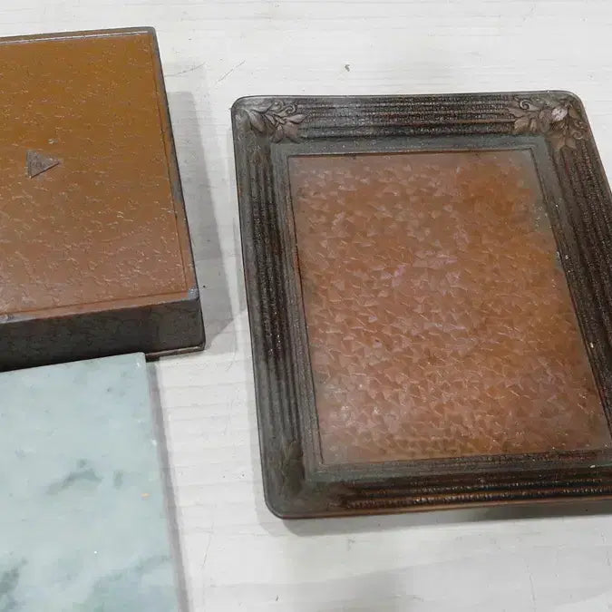 [BUNJANG] Vintage Brass or Lead Ashtray / 무진장 오래된 동 혹은 납 재떨이