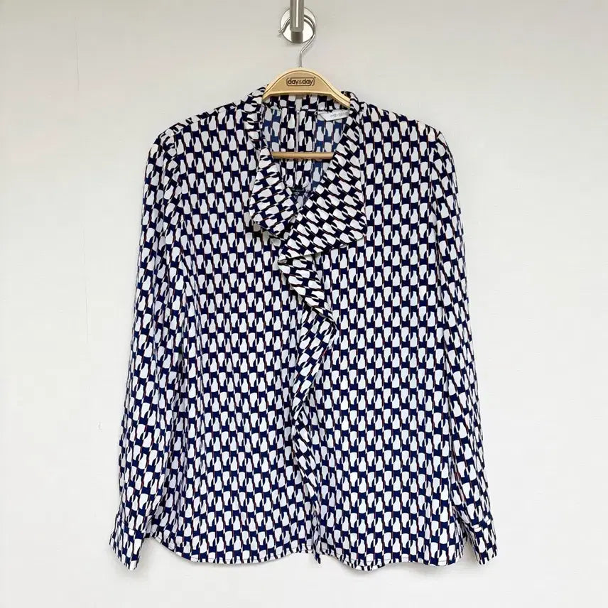 [BUNJANG] ME:SENSE Patterned Frill Blouse / ME:SENSE 패턴 프릴 블라우스