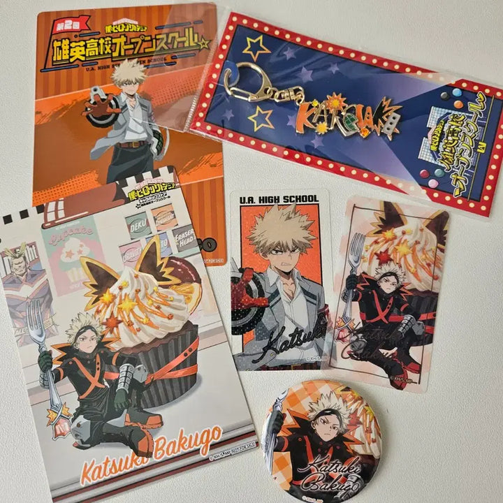 [BUNJANG] My Hero Academia Bakugo Open School Limited Edition Set / 히로아카 나히아 바쿠고 오픈스쿨 네임키링 뱃지 클리어카드 엽서