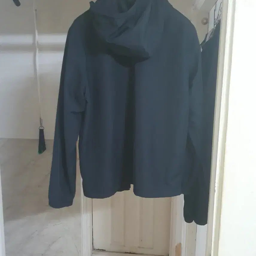 [SOLD OUT] 언더아머 바람막이 후드 자켓 블랙