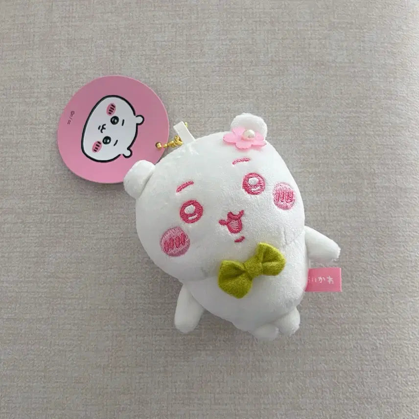 [BUNJANG] Chiikawa Hachiwara Cherry Blossom Doll Keyring / 치이카와 하치와레 벚꽃 인형 키링
