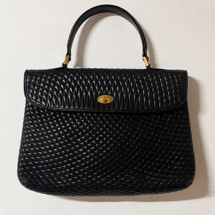 [BUNJANG] Bally Black Quilted Leather Handbag / Bally 발리 블랙 퀼팅 레더 핸드백
