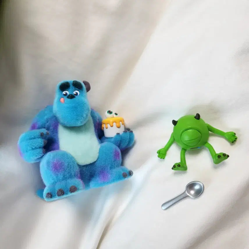 [BUNJANG] Monsters, Inc. Sulley &amp; Mike Random Figure Topt Toy / 몬스터 주식회사 설리반 &amp; 마이크 랜덤 피규어 탑토이