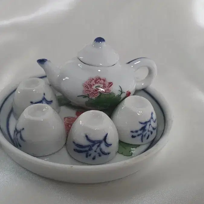 [BUNJANG] Miniature Ceramic Tea Set - Lotus Pattern / 미니어처 도자기 다기 세트 (인형의 집 소품)