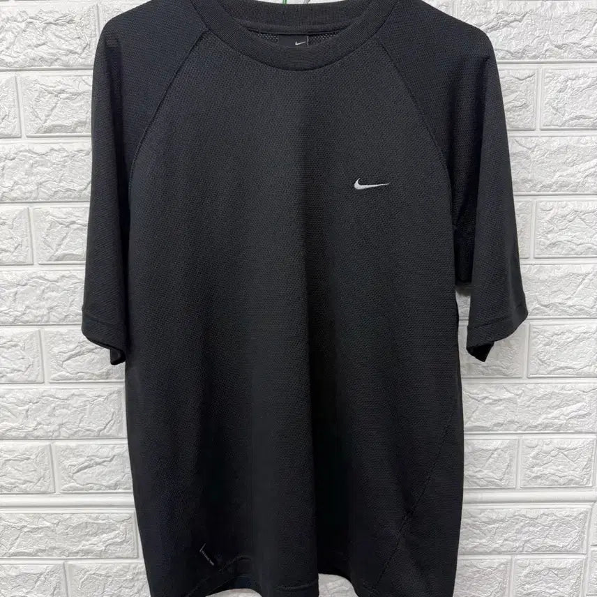 [BUNJANG] Nike Black T-Shirt / 나이키 반팔 블랙