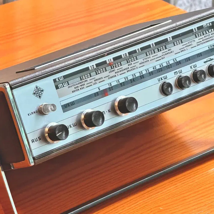 [BUNJANG] Telefunken Bajazzo Sport Original Vintage Radio / 독일 탤레풍켄 라디오 bajazzo sport original