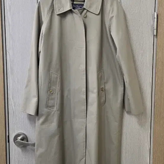 [BUNJANG] Burberry Classic Single Mac Coat Women&