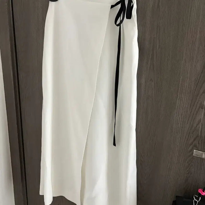 [BUNJANG] Around You White Wrap Skirt / 어라운드율 화이트 랩스커트
