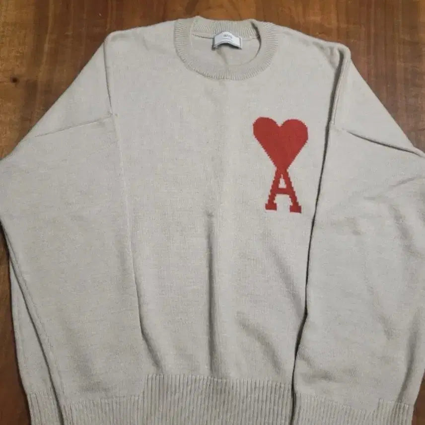 [BUNJANG] AMI Big Heart Logo Knit L / 아미 빅하트 로고 니트 L