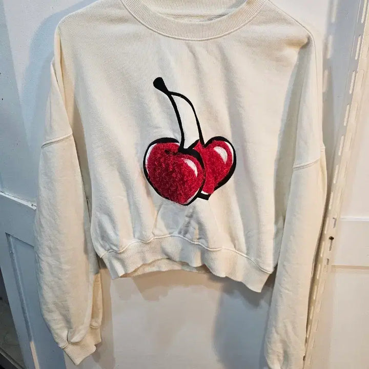 [BUNJANG] Kirsh Cherry Cropped Sweatshirt / <만원빈티지>kirsh아이보리 체리 크롭 맨투맨