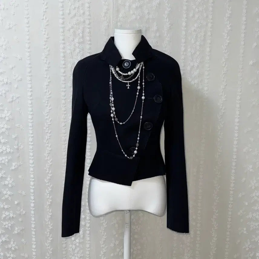 [BUNJANG] Vivienne Westwood Asymmetrical Curved Button Wool Short Jacket / 비비안웨스트우드 블랙 비대칭 곡선형 버튼업 울 숏 자켓 38