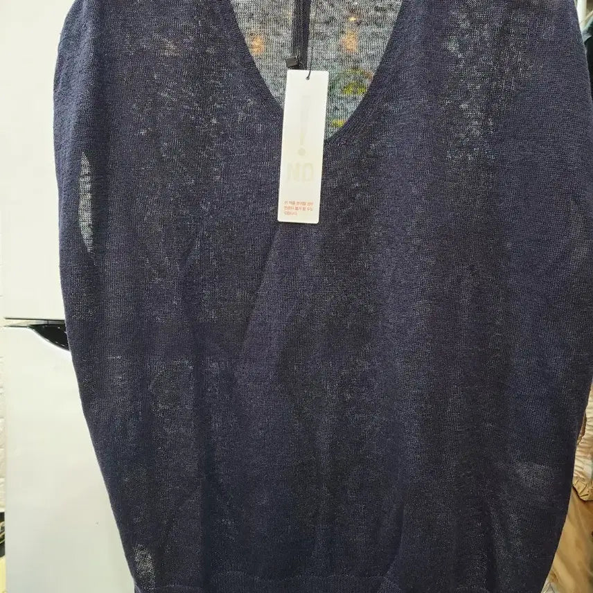 [BUNJANG] G Studio V-Neck Knit Navy / g studios 브이넥 니트 네이비 66 미착용
