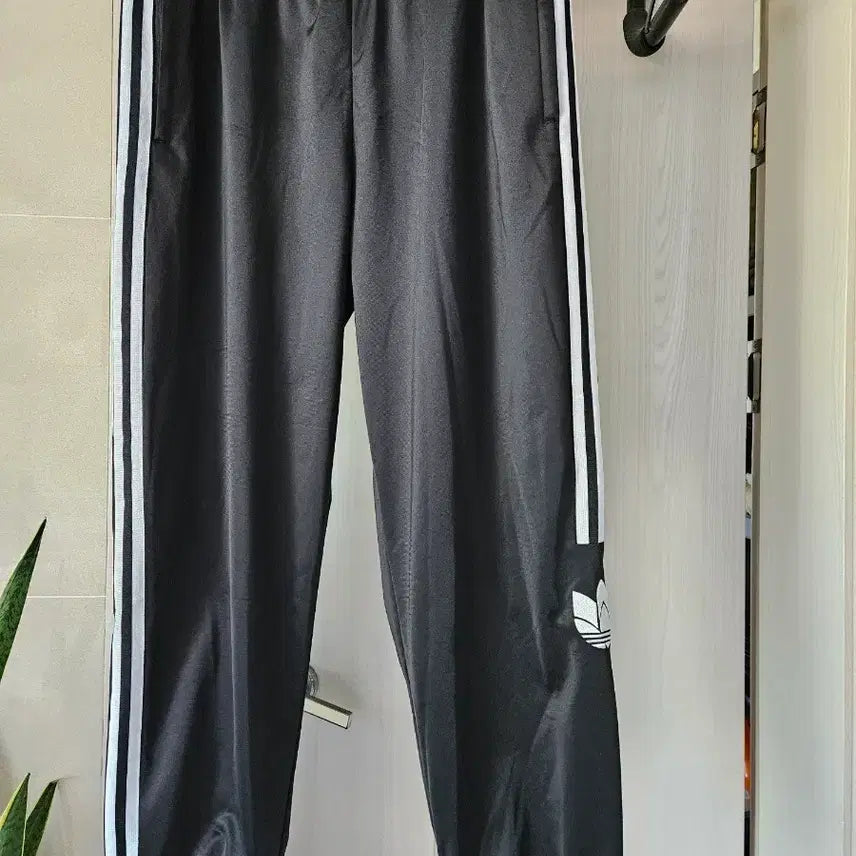 [SOLD OUT] 아디다스 삼선 트레이닝  바지 블랙(XL)