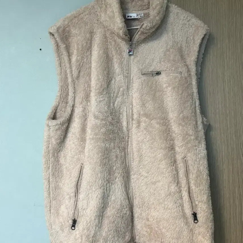 [BUNJANG] Fila Fleece Vest Beige / 휠라 뽀글이 플리스 조끼 베이지