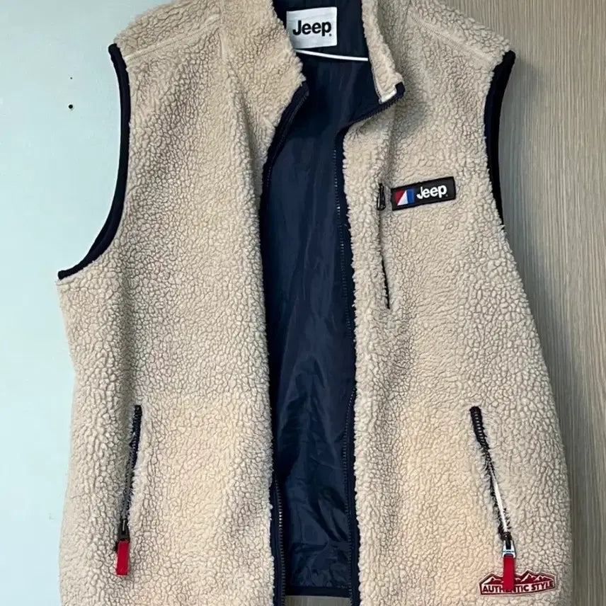 [BUNJANG] Jeep Fleece Vest Beige / Jeep 양털 조끼 베이지