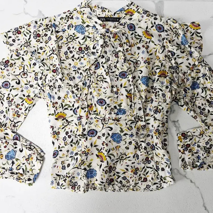 [BUNJANG] Zara Floral Print Blouse / 자라 블라우스