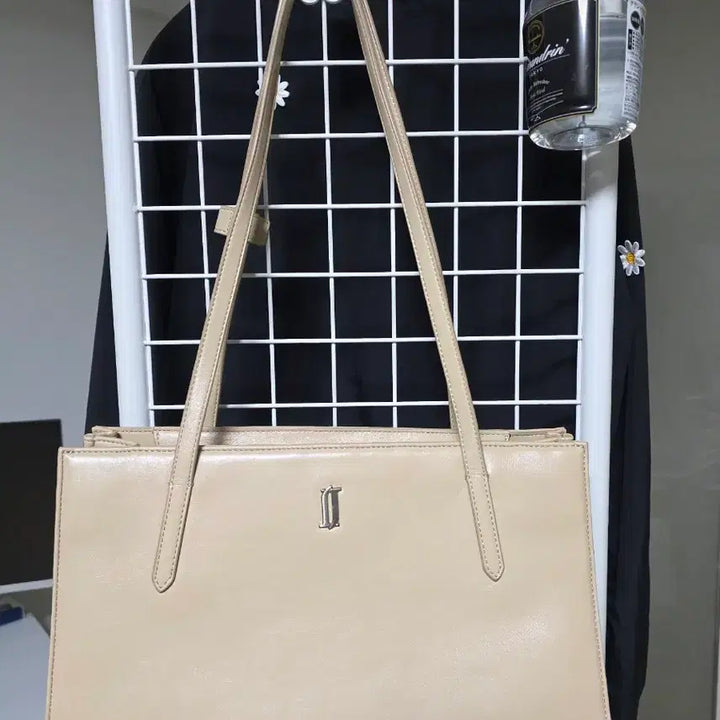 [BUNJANG] J.ESTINA Mano Long Shoulder Bag Beige / 제이에스티나 마노 롱 숄더백 베이지