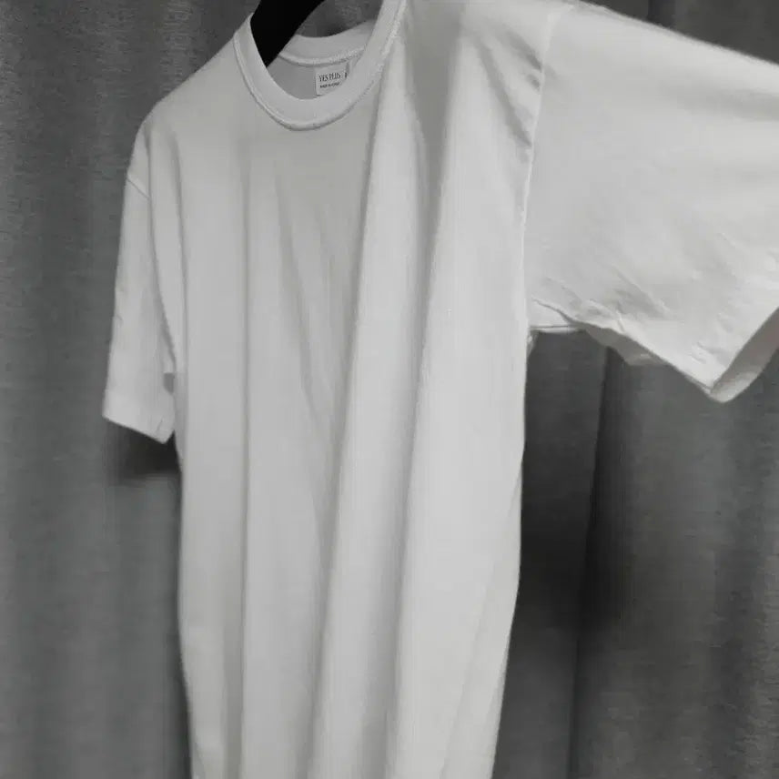 [BUNJANG] Yes Plus White T-Shirt M-L / 예스플러스 흰색남자  반팔 티셔츠 m~L