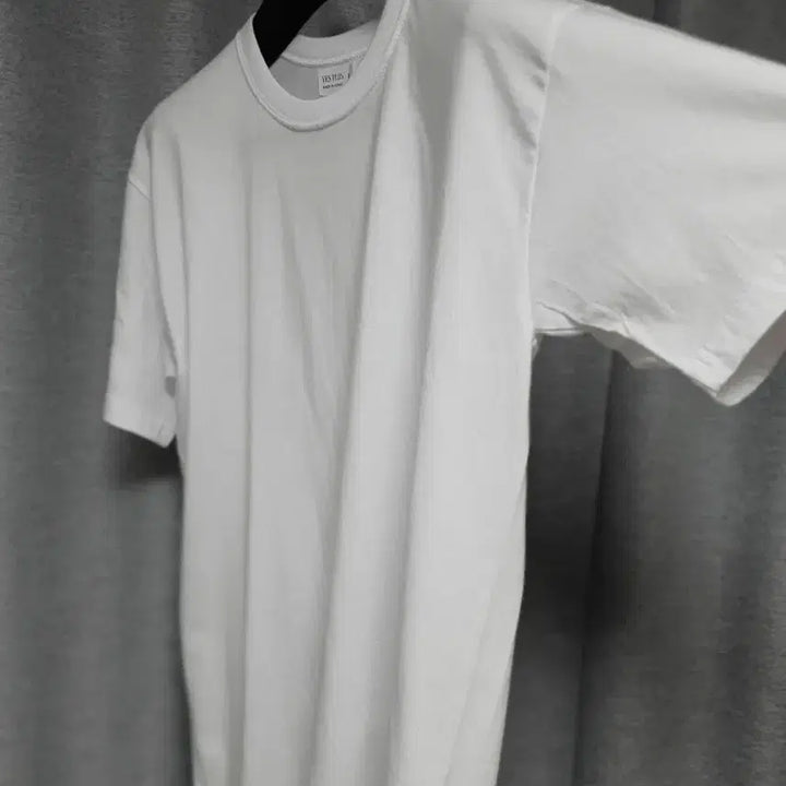 [BUNJANG] Yes Plus White T-Shirt M-L / 예스플러스 흰색남자  반팔 티셔츠 m~L