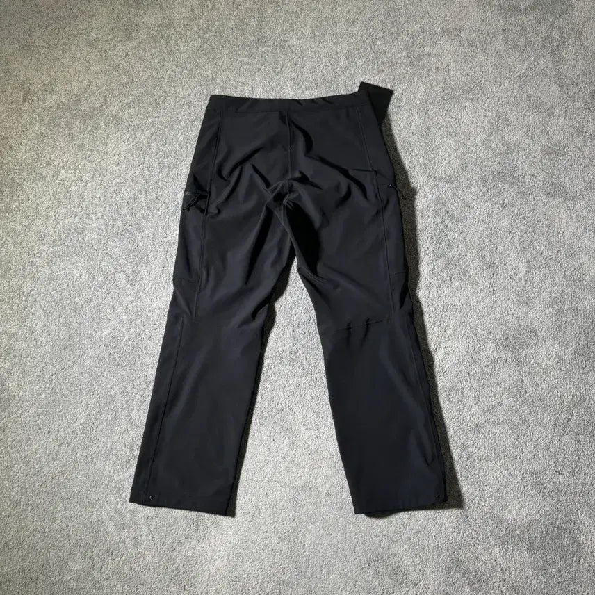 [SOLD OUT] 당일발송 아크테릭스 바지 팬츠 그레이 스몰로고 캐쥬얼