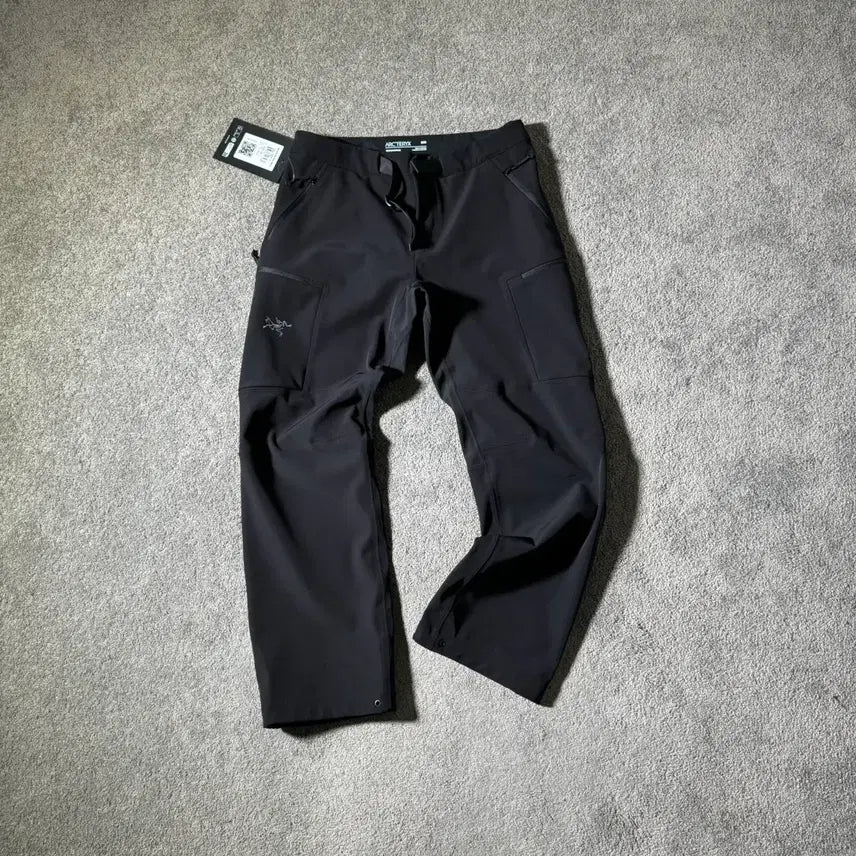 [SOLD OUT] 당일발송 아크테릭스 바지 팬츠 그레이 스몰로고 캐쥬얼