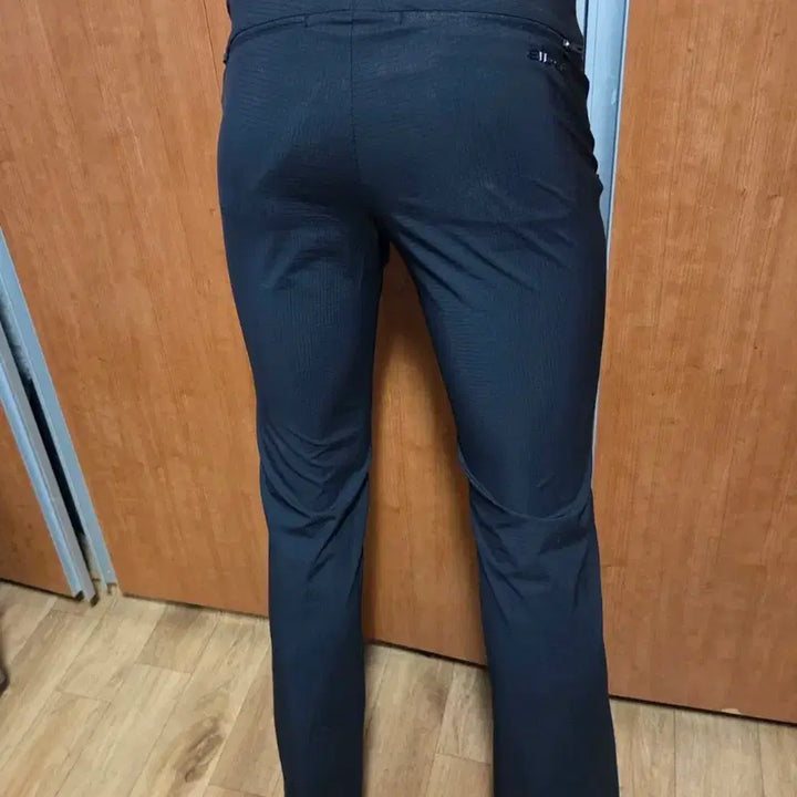 [BUNJANG] Eider Spandex Training Pants (Black) - Size Approx. 28-30 / EIDER아이더스판바지트레이닝외출다용도74약28에서30정도